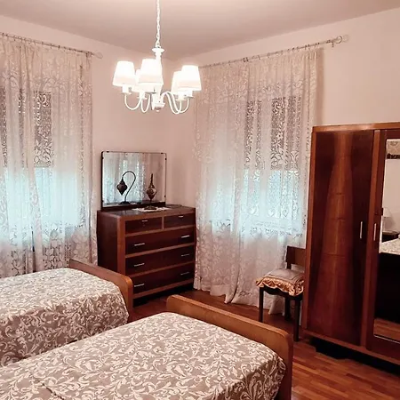 Lägenhet Casa Degli Ulivi Faedis